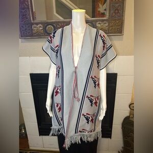 Vtg Bird Poncho Cardigan Gray Sweater Armpit To armpit 20.5”